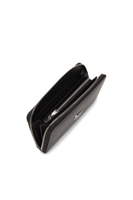 Schwarzer Granat-diesel