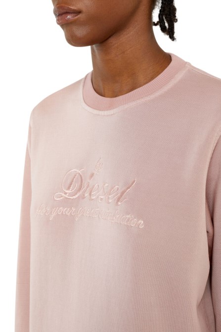 Rosa Diesel F-reggy-e2