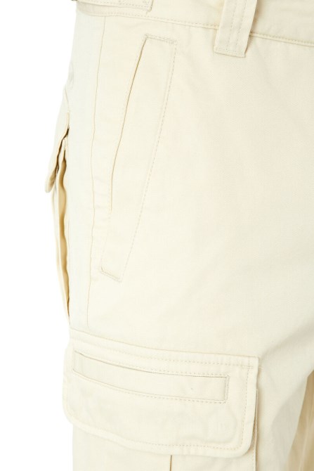 Weißer Diesel P-argy