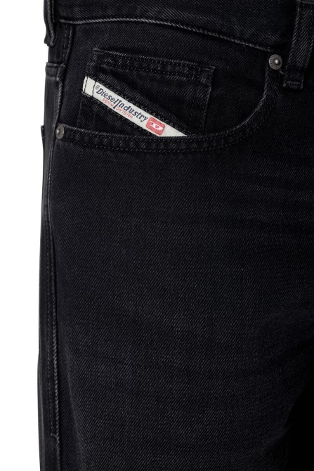 2010 09b88 Gerade Jeans Diesel Schwarz/Dunkelgrau