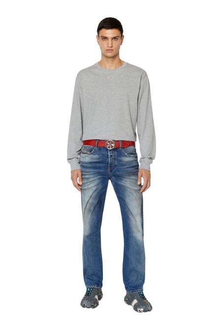 Diesel 2020 D-viker 007d1 Gerade Jeans Mittelblau