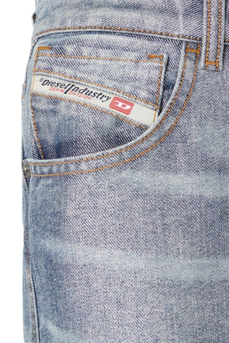 Diesel 1994 09e47 Gerade Jeans Mittelblau