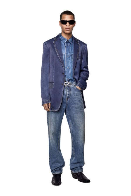 J-munro-den Dieselblau