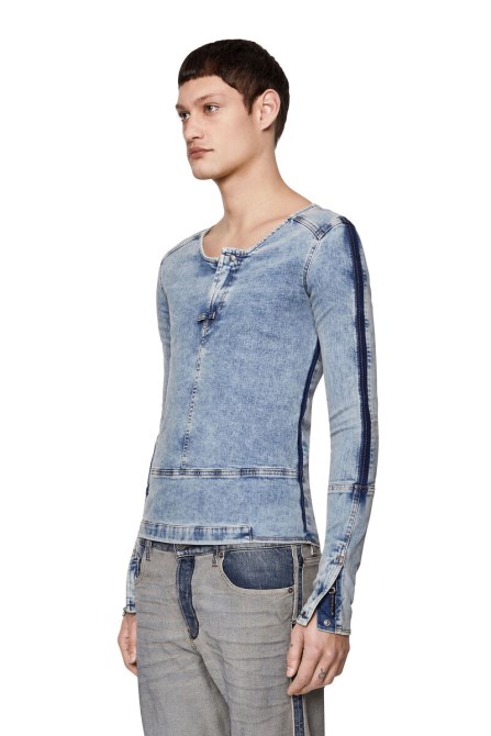 Hellblauer D-aemon-fs Diesel