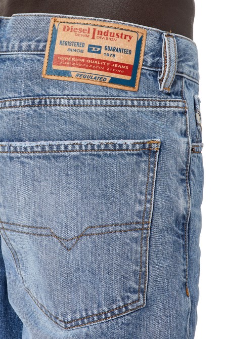 1995 09c66 Straight Jeans Diesel Hellblau