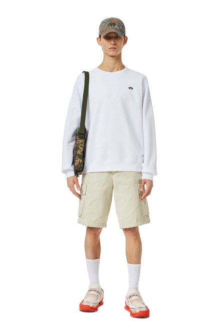 Weißer Diesel S-rob-doval-pj