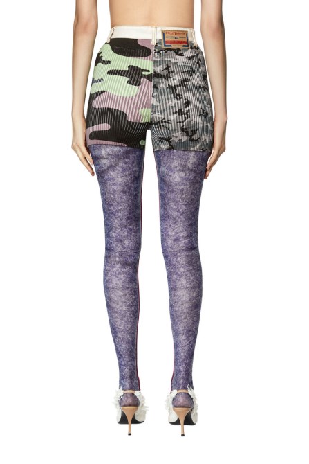 Grau/grüner M-lancaster Diesel