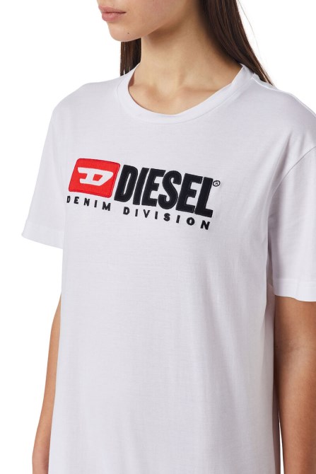 Weißer Diesel D-egor-div