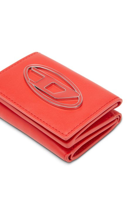 Roter Lorettina-diesel