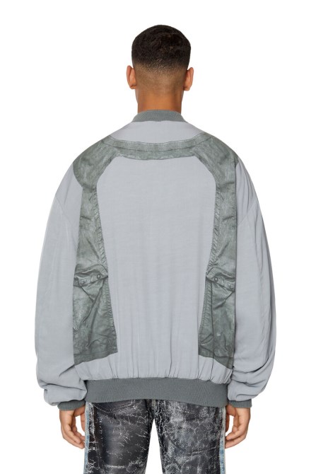 Hellgrauer J-corin-diesel