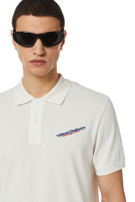 Weißer T-smith-ind-diesel