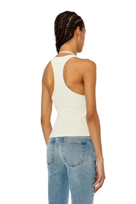 Weißer Diesel T-anielle