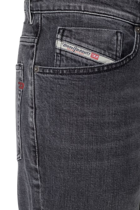 Diesel 2005 D-fining 09c47 Taillierte Jeans Schwarz/dunkelgrau