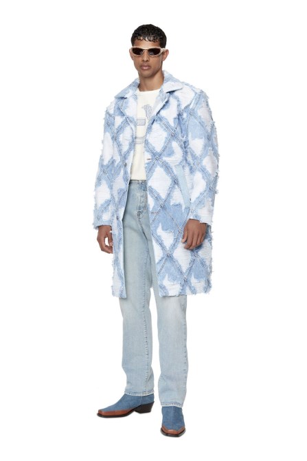 Hellblauer D-roku-long-fs4 Diesel