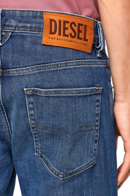 Diesel Larkee 09a80 Gerade Jeans Mittelblau