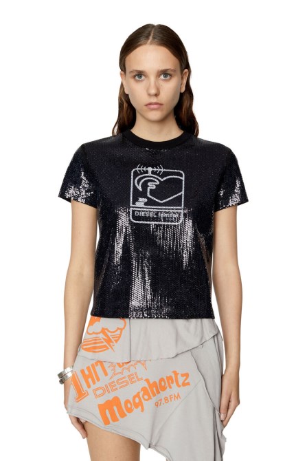 Schwarze Diesel-t-requins