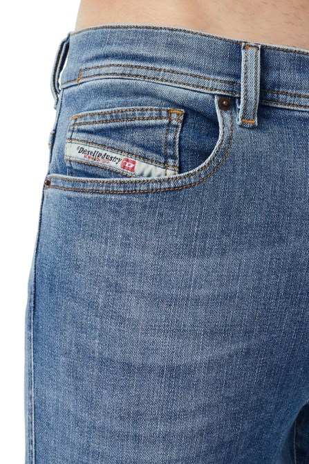 Diesel 1983 09c01 Röhrenjeans Mittelblau