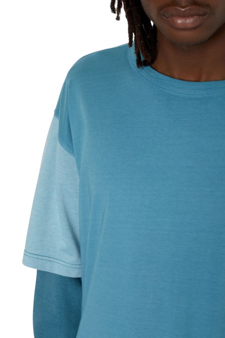 Hellblauer T-shula Diesel