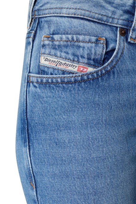2002 09c16 Straight Jeans Diesel In Mittelblau