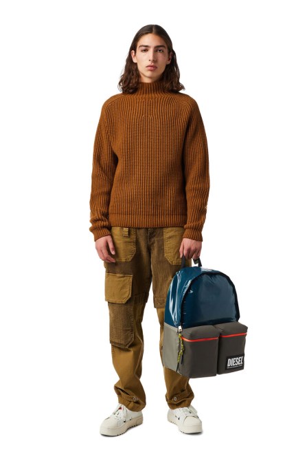 Backyo Diesel Bunt/blau