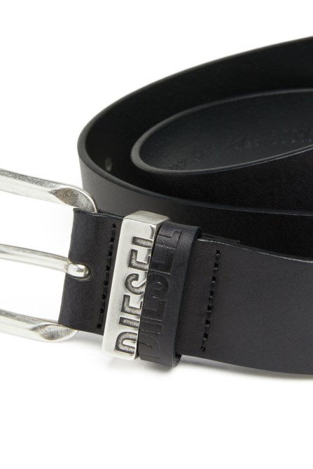 Sichtbares Dieselblau