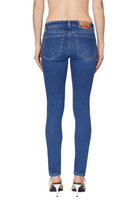 Mittelblaue Diesel 2018 Slandy-low 09c21 Super Skinny Jeans