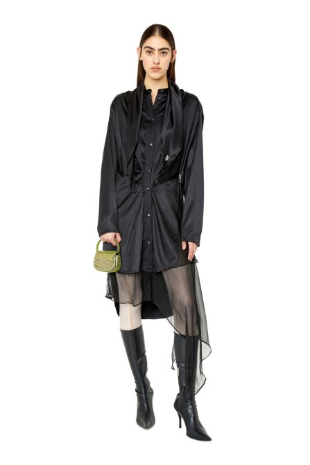 Rosa D-entela-lang-diesel