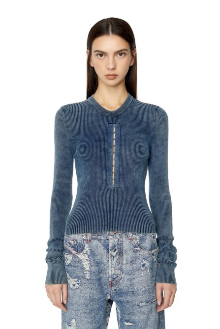 Blauer M-elita-diesel