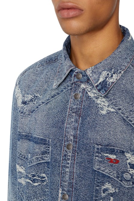 D-einfach-über Dieselblau