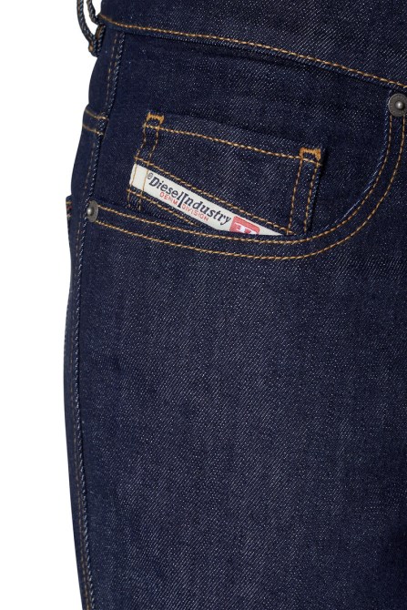 Dunkelblau 2021 Z9b89 Bootcut-Jeans Diesel
