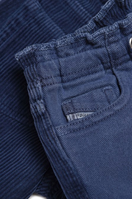 Blau D-marcie-b Diesel