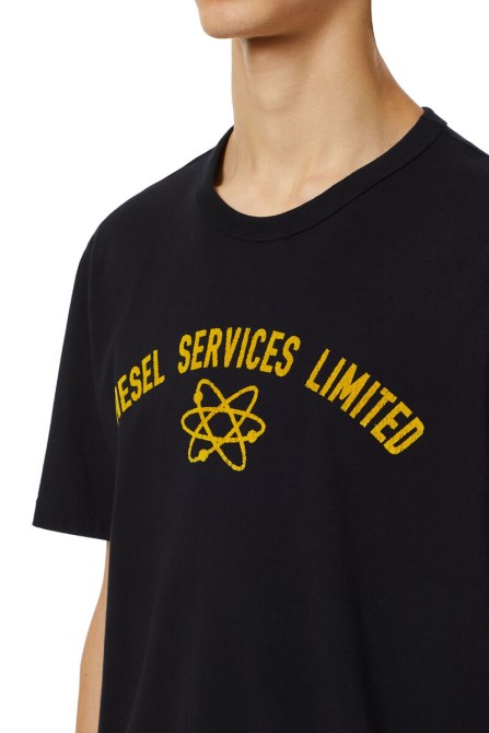 Schwarzer Diesel T-just-c4