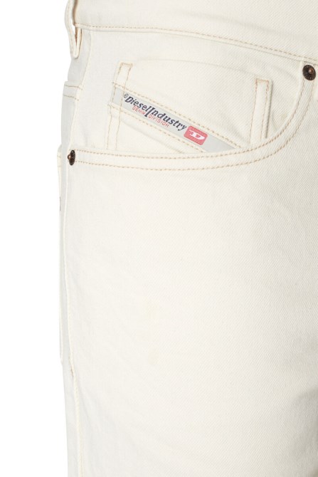 Diesel 2005 D-fining 09b94 Taillierte Jeans Weiß