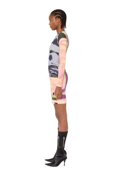 Blau/rosa Diesel D-bakos