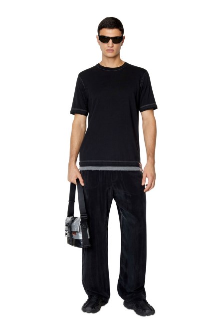 Schwarzer Diesel-t-juster