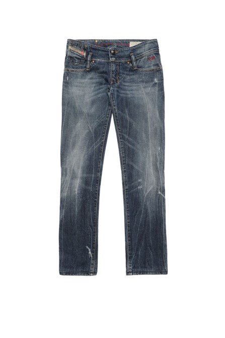 Dunkelblaue Dieselmatik