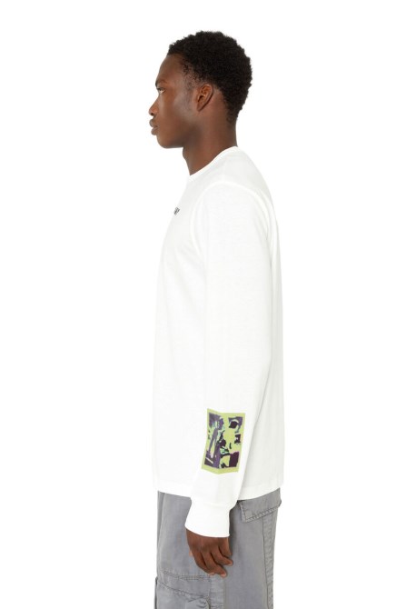 Weißer Diesel T-just-ls-e8