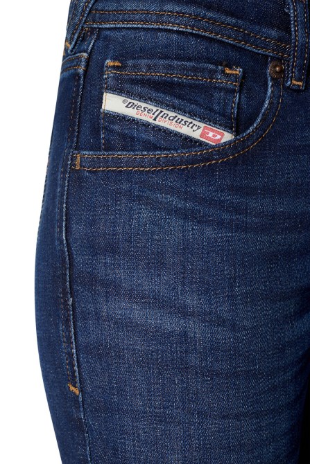 Dunkelblau 2002 09b90 Gerade Jeans Diesel