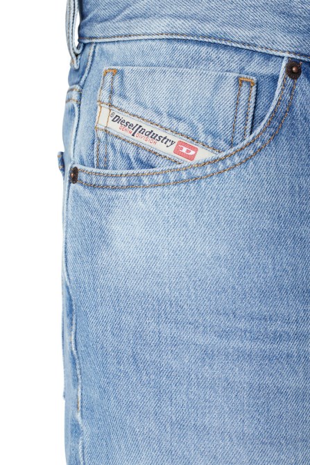 1995 09c15 Straight Jeans Diesel Hellblau