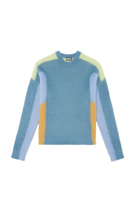 Hellblauer K-arney Diesel