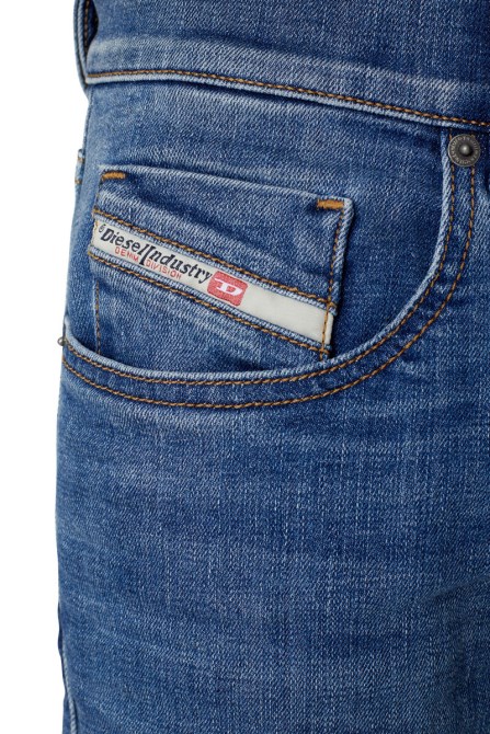 Diesel 2019 D-strukt 09d47 Schmale Jeans Mittelblau