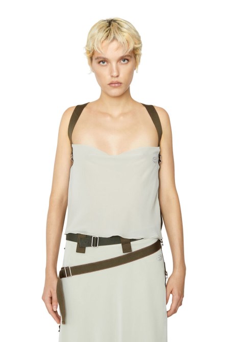 Hellgrauer Diesel T-leila