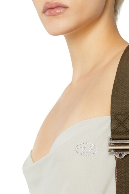 Hellgrauer Diesel T-leila