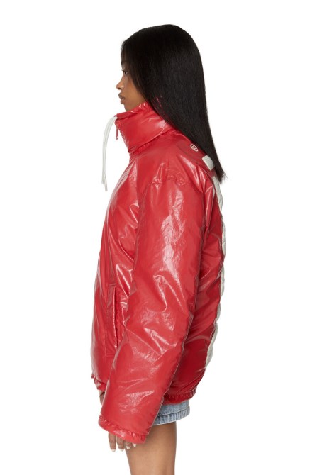 Roter W-jupiter Diesel