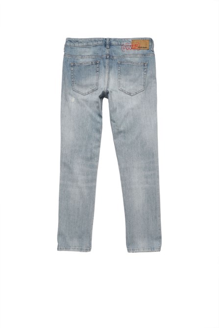 Hellblauer Diesel D-rifty