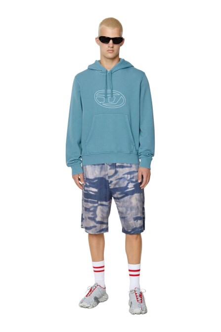 Hellblauer Diesel S-ginn-haube-e4