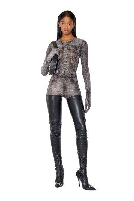 Schwarzer Diesel T-clau-f2