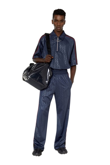 Dunkelblauer S-mekory Diesel