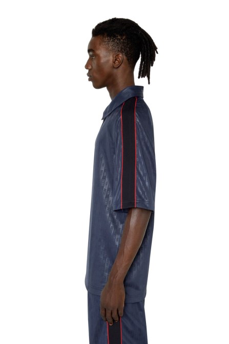 Dunkelblauer S-mekory Diesel