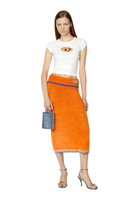 Dieselorange M-arilou